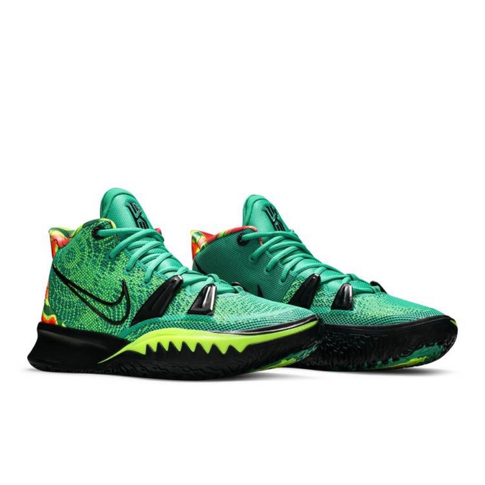 Kyrie 7 Weatherman Size 6 men brand new in box